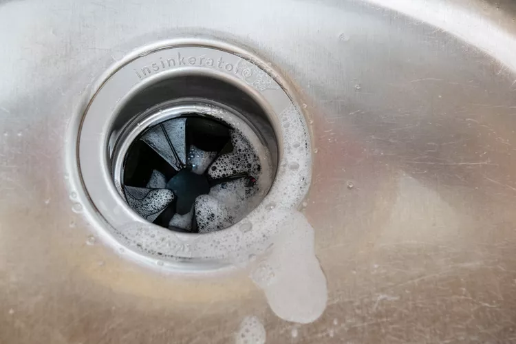 Your Ultimate Guide to Troubleshooting and Fixing a Broken Garbage Disposal