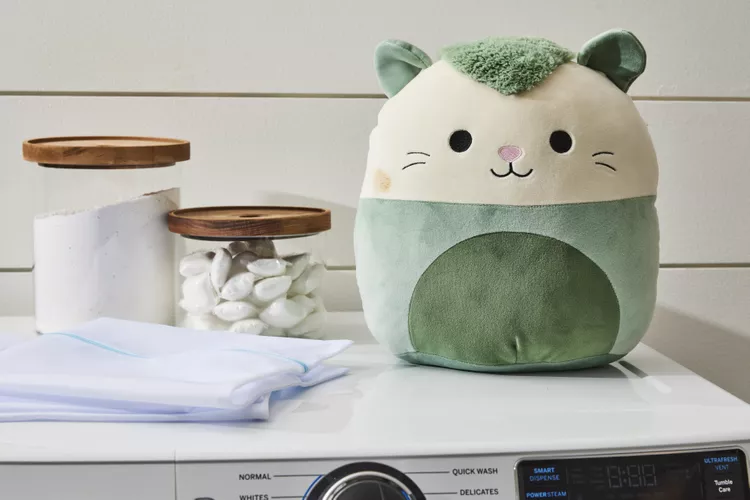 How to Clean Squishmallows and Keep Them Fluffy: A Step-by-Step Guide